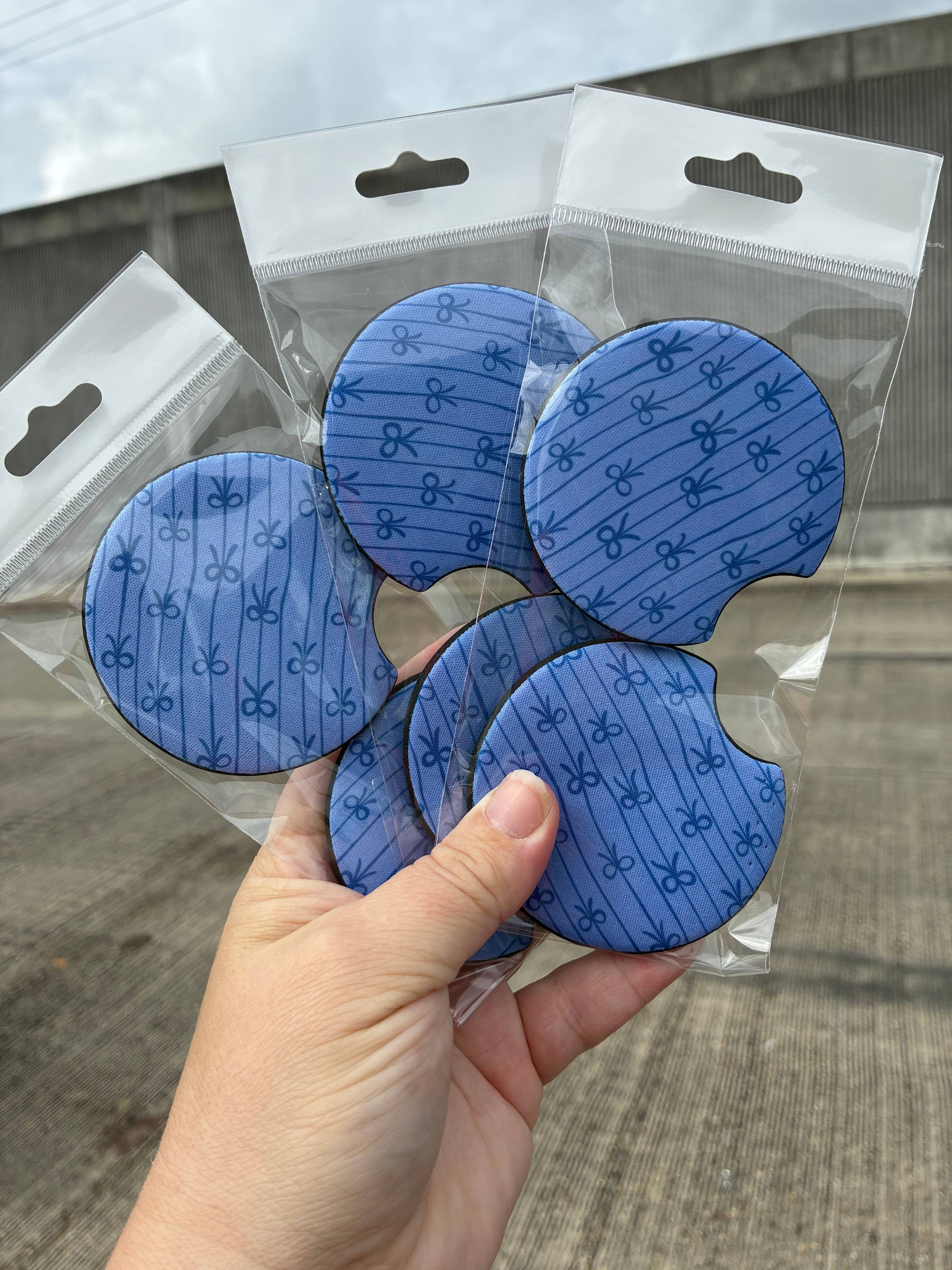 Blue bow car coasters